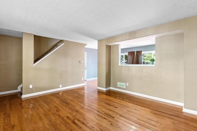 Building Photo - 7701 Kelvinway Dr