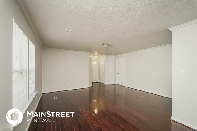 Foto del edificio - 6329 Whispering Brook Ct