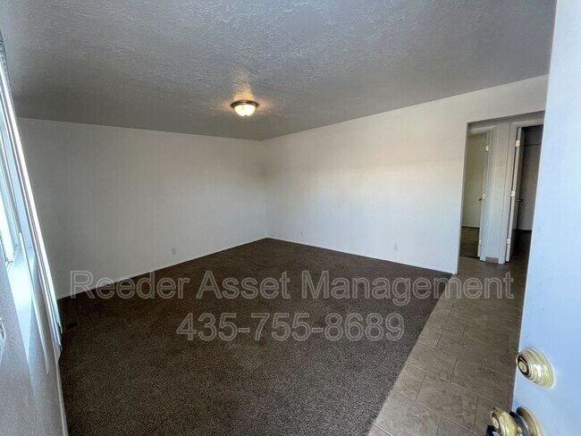 Building Photo - 522 Mac Ln