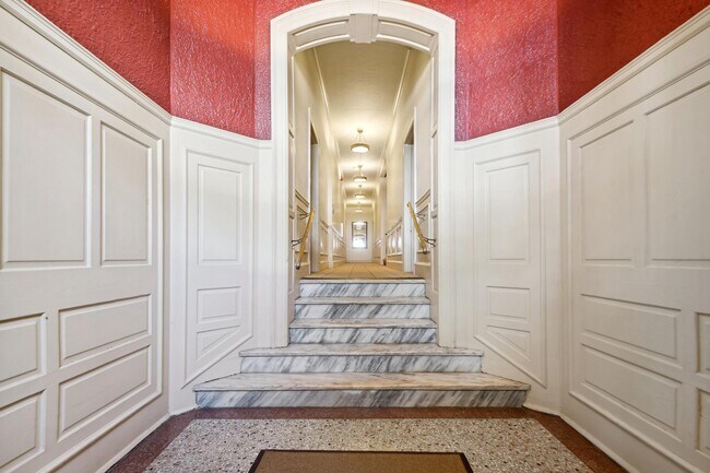 Foto del edificio - 3020 Dent Pl NW
