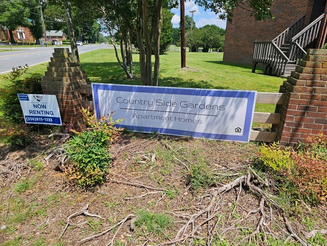 Building Photo - Countryside Gardens