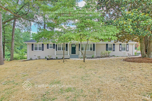 Building Photo - 3330 Scott Dr