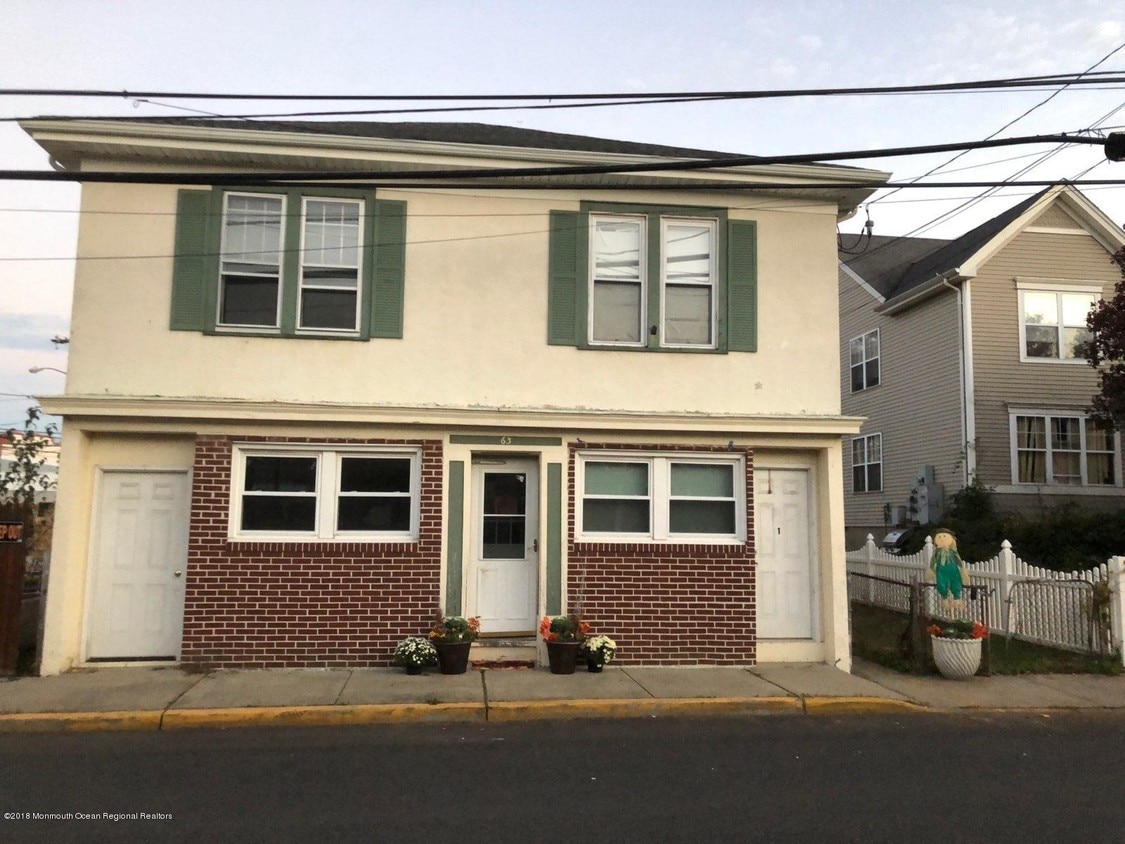 63 Miller St, Highlands, NJ 07732 Townhome Rentals in Highlands NJ