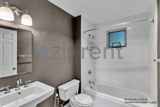 Foto del edificio - 1200 Brickyard Way