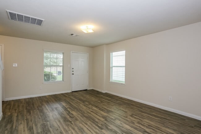 Building Photo - 14434 Moreno Ave
