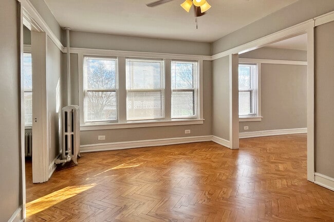 Foto del edificio - 126-132 N. Elmwood Ave. and 418-426 Lake St.