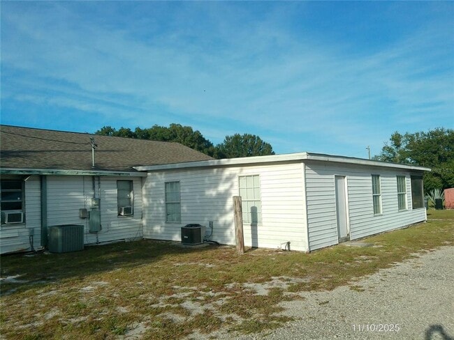 Building Photo - 19 Tennessee Ln