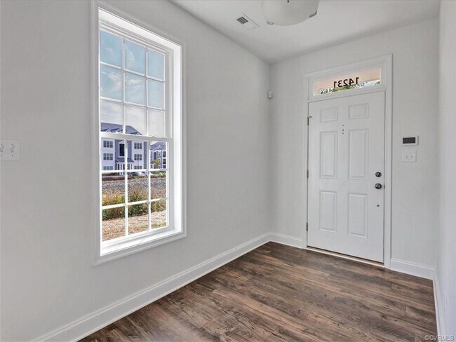 Building Photo - 14231 Michaux Village Dr