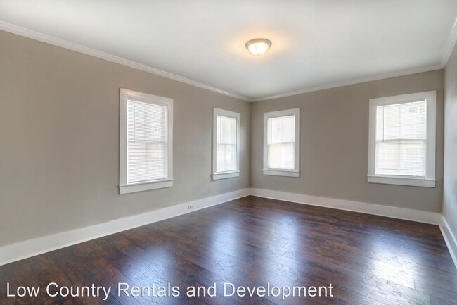Building Photo - 2425 Drayton St