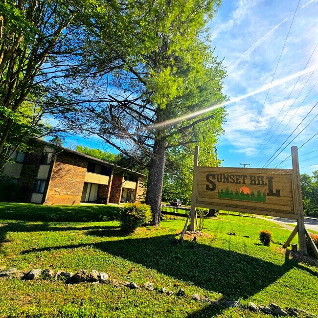 Foto del edificio - Sunset Rill Apartments