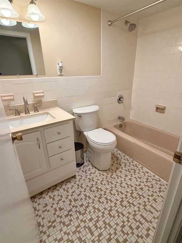 Building Photo - 9 Louisburg Square