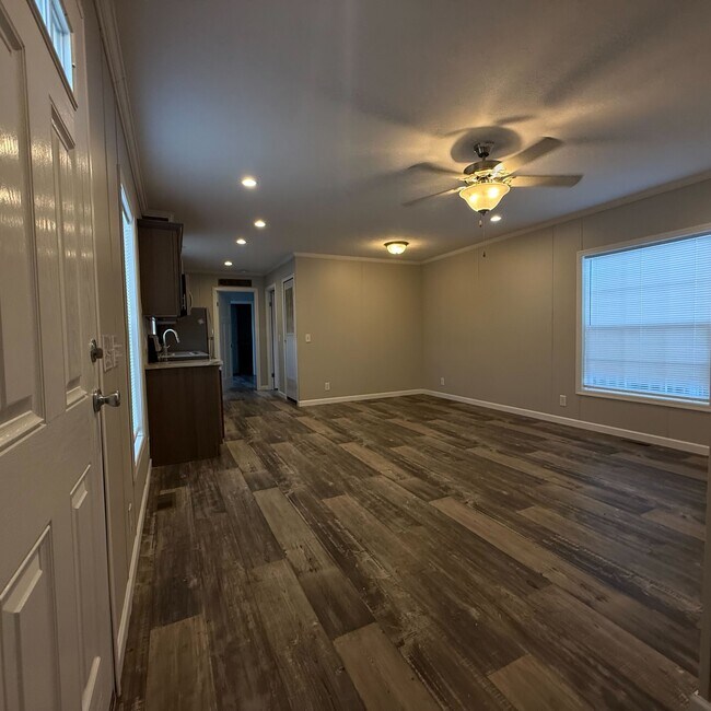 Foto del edificio - 10610 State Rte 762