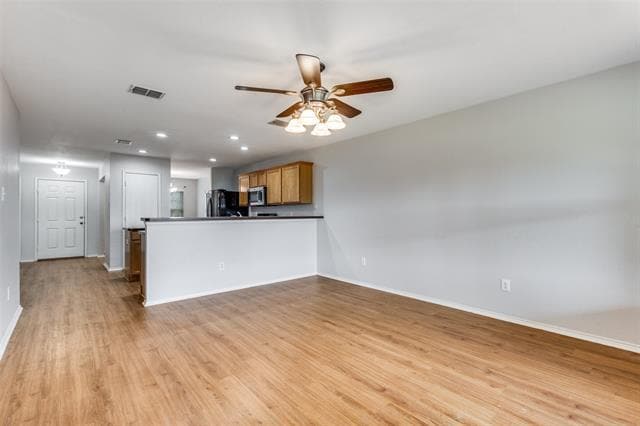 Building Photo - 1009 Oak Hollow Ln