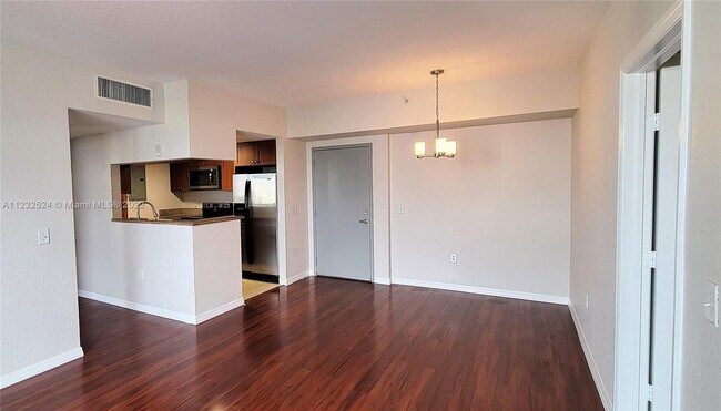 Foto del edificio - 36 NW 6th Ave