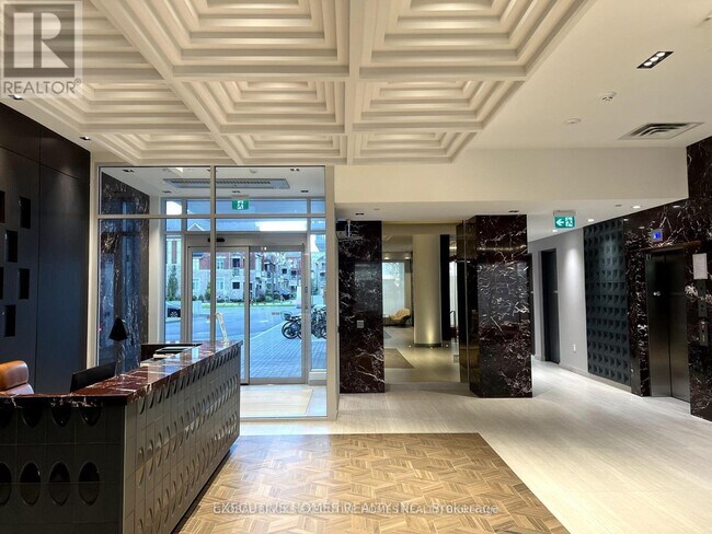 Photo du bâtiment - 412 Silver Maple Rd