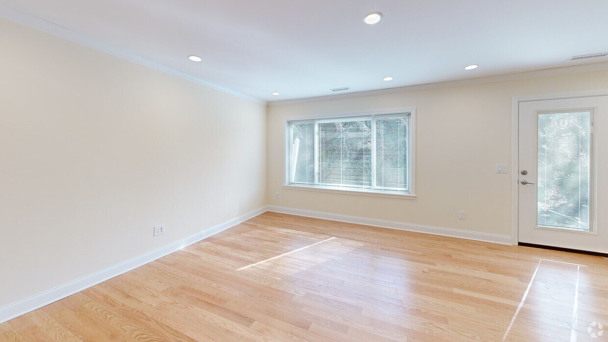 Photo - 20 Thornton Rd (Chestnut Hill, MA) Townhomes