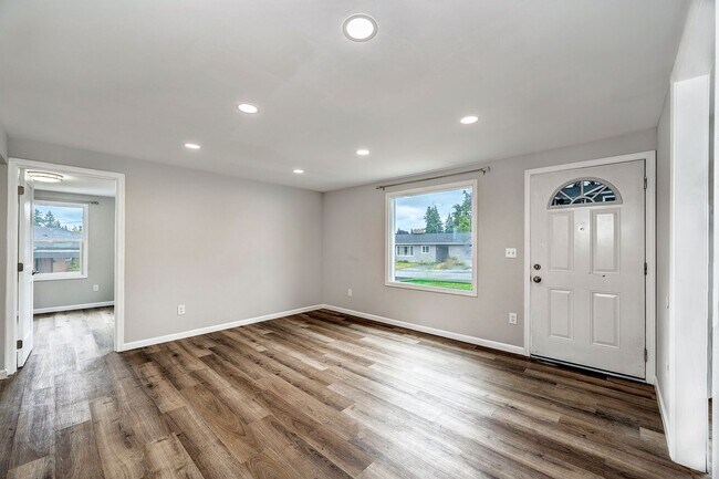 Foto del edificio - Two Bed / One Bath in Everett