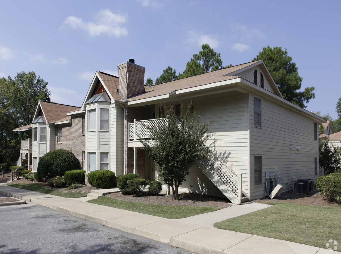 Primary Photo - Armour Landing Apartments