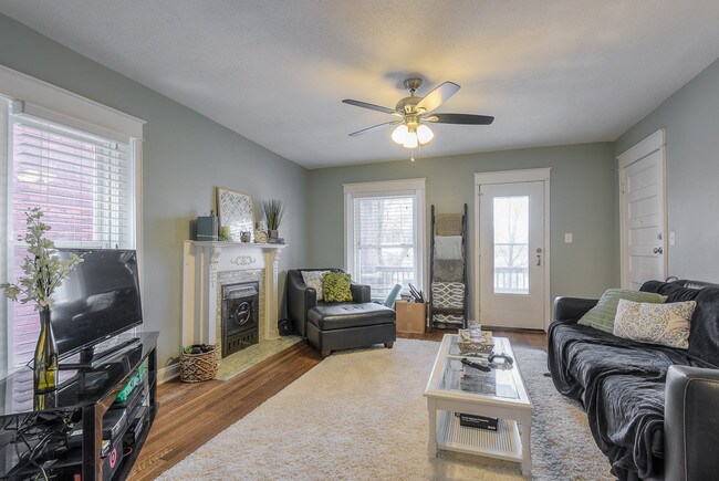 Foto del edificio - 2541 Cherry St