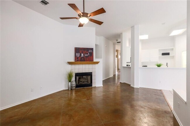 Building Photo - 211 Mesa Verde
