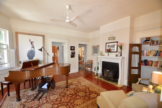 Foto del edificio - 37 Charlotte St