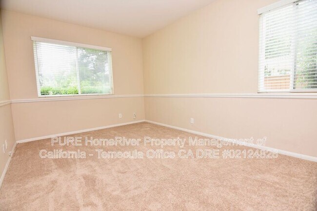 Foto del edificio - 41716 Monterey Pl