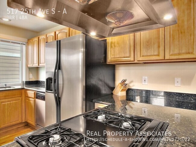 Photo - 517 25th Ave S House