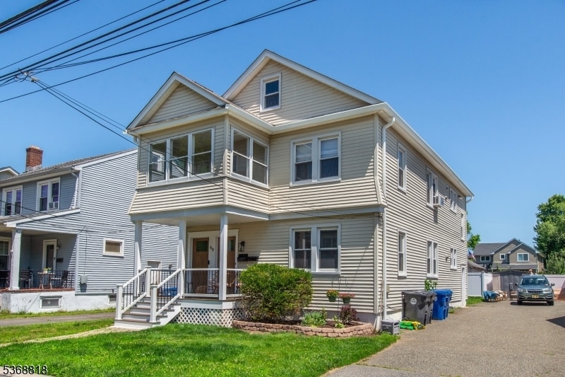 Primary Photo - 49 Fairchild Ave