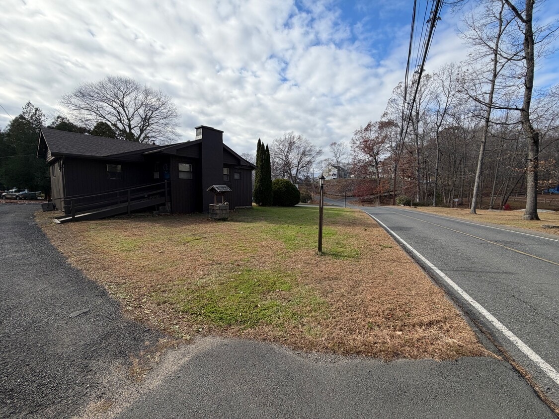 Foto del edificio - 246 Central Ave