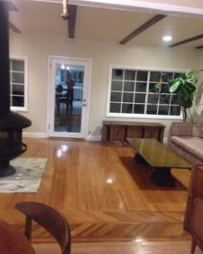 Building Photo - 421 Mavis Dr