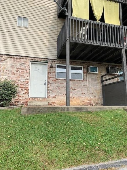 Photo - 210 Hendricks Blvd Townhome