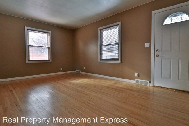 Foto del edificio - 3006 S Norton Ave