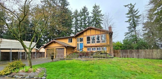 Building Photo - 3712 NW Highland Ct