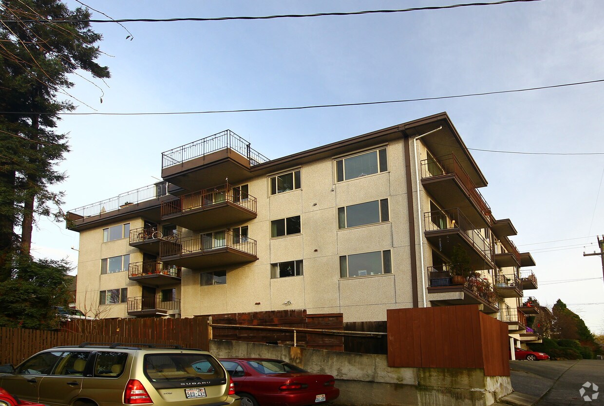 Building Photo - Sunray Apartments