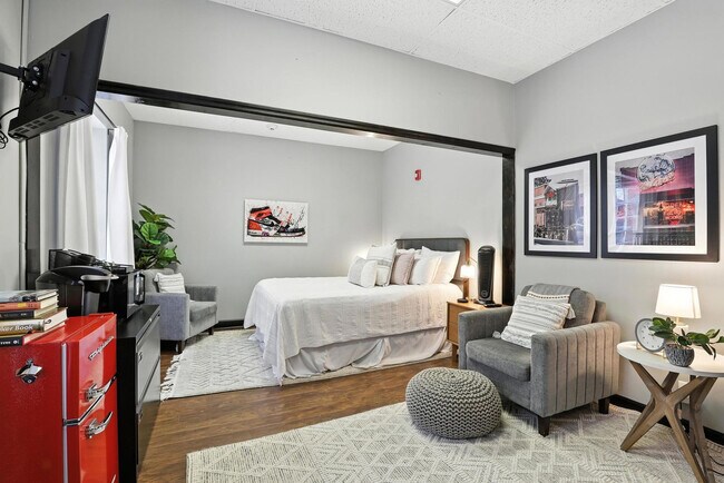 Foto del edificio - 480 N Thomas St