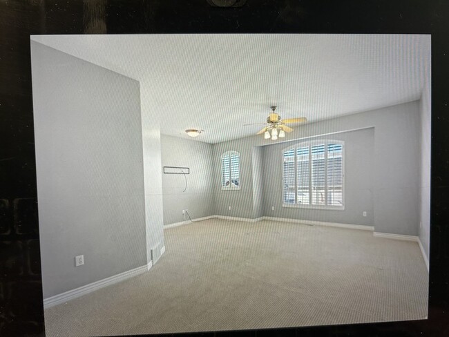 Building Photo - 352 Haven Crest Rd