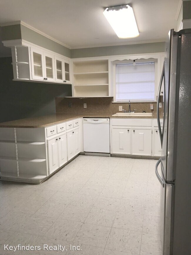 Building Photo - 3 br, 2 bath House - 3124 Crestwood St.