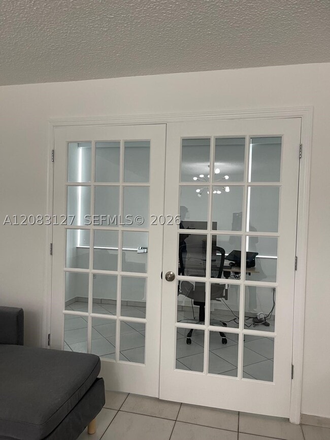 Foto del edificio - 1200 NE Miami Gardens Dr