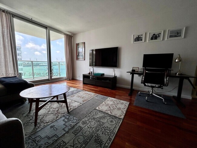 Foto del edificio - 1000 West Dr