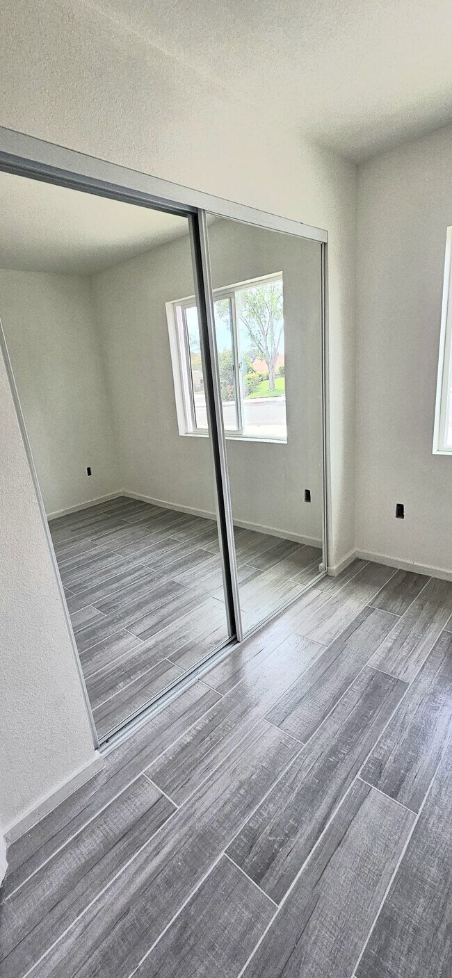 Foto del edificio - 25400 Sand Creek Trl