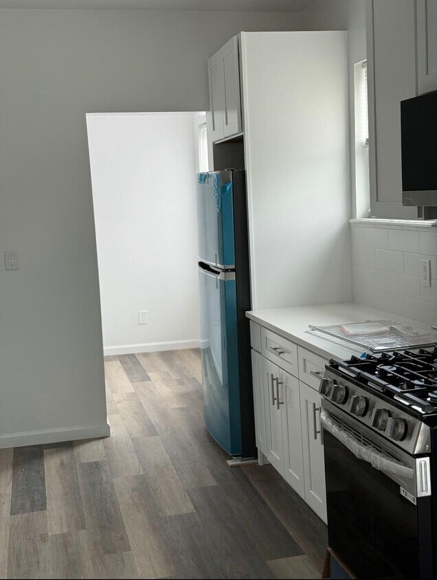 Foto principal - 1432 St Lawrence Ave