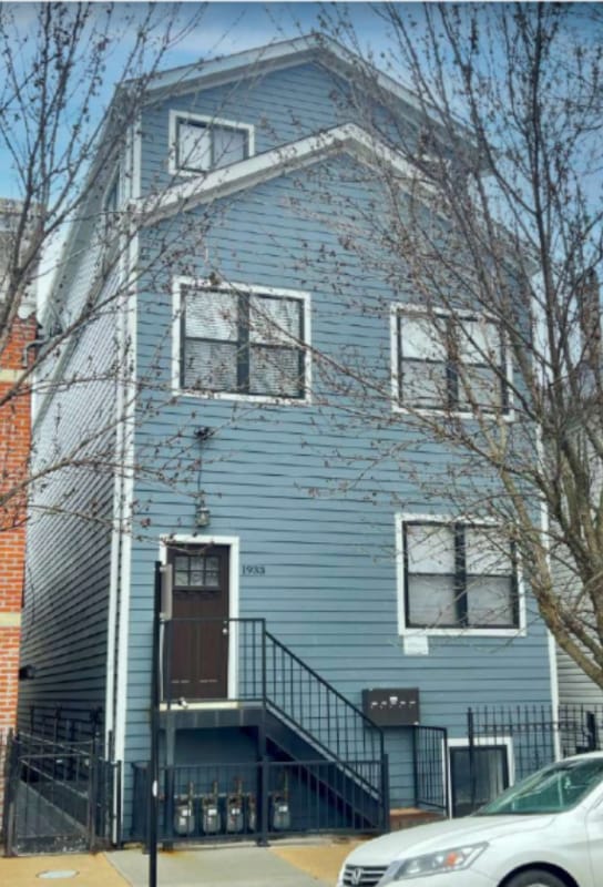 Building Photo - 1933 S May St