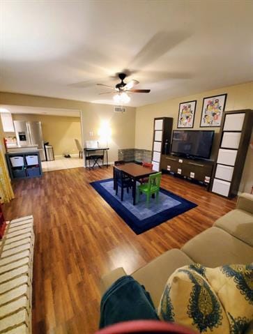 Building Photo - 2104 Victoria Rd