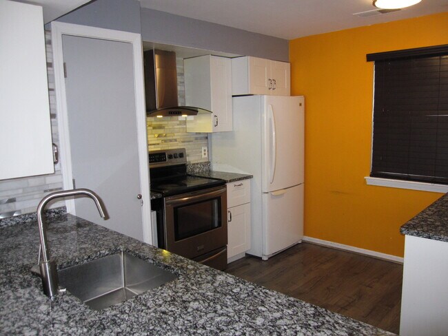 Foto del edificio - 2008 Windsor Dr