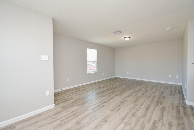 Foto del edificio - 7611 Dyer St