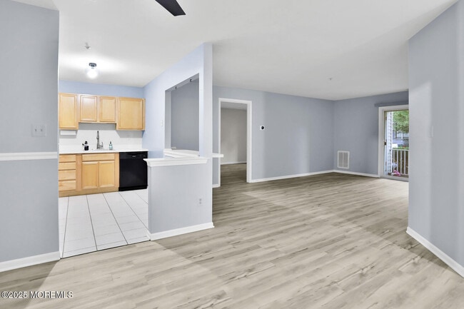Building Photo - 502 Wedgewood Cir