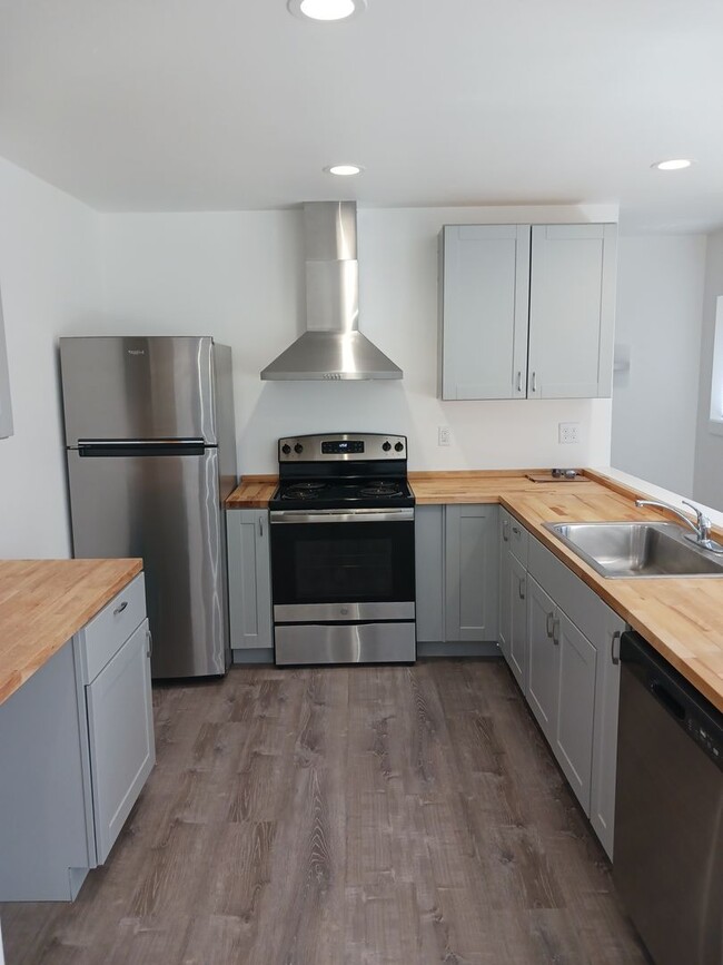 Foto del edificio - 3 bedroom, 2.5 bath in Downtown Ferndale