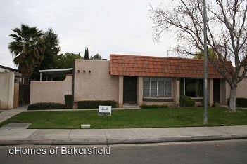 Foto principal - 2 br, 1.5 bath House - 3604 Sampson Ct #A