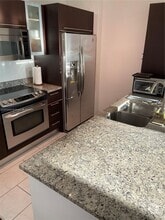 Building Photo - 951 Brickell Ave