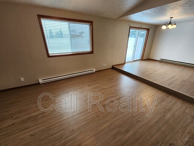 Foto del edificio - 15404 E 9th Ave